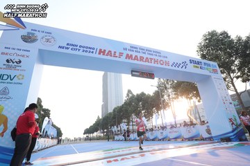 BINH DUONG NEW CITY HALF MARATHON 2024 - Ảnh #1819430