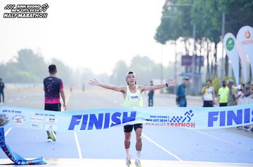 BINH DUONG NEW CITY HALF MARATHON 2024 - Ảnh #1771394