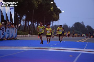 BINH DUONG NEW CITY HALF MARATHON 2024 - Ảnh #1729113