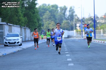 BINH DUONG NEW CITY HALF MARATHON 2024 - Ảnh #1776249