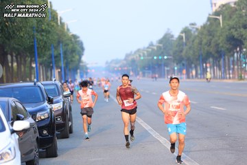 BINH DUONG NEW CITY HALF MARATHON 2024 - Ảnh #1739898