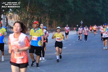 BINH DUONG NEW CITY HALF MARATHON 2024 - Ảnh #1771880