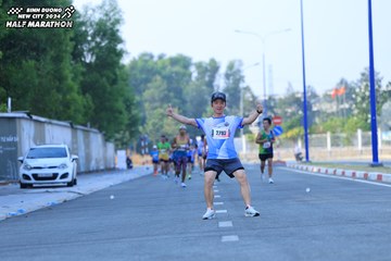 BINH DUONG NEW CITY HALF MARATHON 2024 - Ảnh #1763727