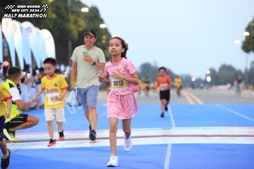 BINH DUONG NEW CITY HALF MARATHON 2024 - Ảnh #1727552