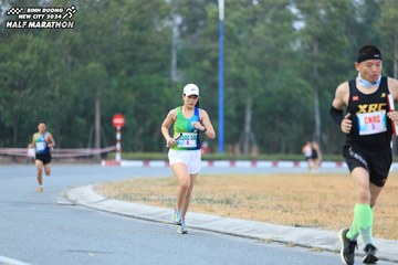 BINH DUONG NEW CITY HALF MARATHON 2024 - Ảnh #1735415