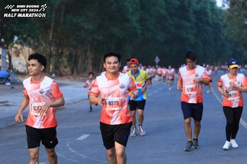 BINH DUONG NEW CITY HALF MARATHON 2024 - Ảnh #1750922