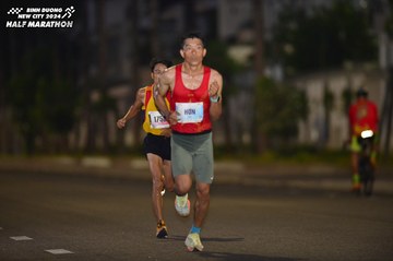 BINH DUONG NEW CITY HALF MARATHON 2024 - Ảnh #1755583