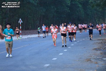 BINH DUONG NEW CITY HALF MARATHON 2024 - Ảnh #1750506