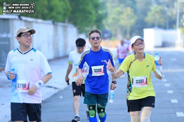 BINH DUONG NEW CITY HALF MARATHON 2024 - Ảnh #1770891