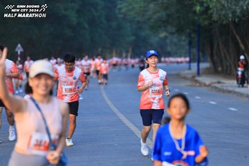 BINH DUONG NEW CITY HALF MARATHON 2024 - Ảnh #1772448