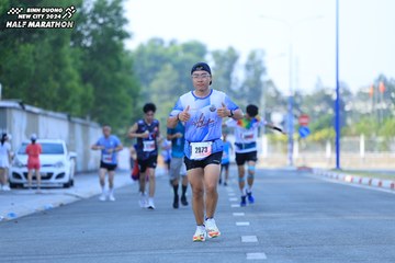 BINH DUONG NEW CITY HALF MARATHON 2024 - Ảnh #1767128