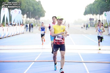 BINH DUONG NEW CITY HALF MARATHON 2024 - Ảnh #1757848