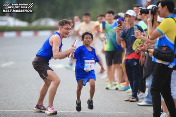 BINH DUONG NEW CITY HALF MARATHON 2024 - Ảnh #1736234
