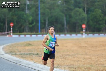 BINH DUONG NEW CITY HALF MARATHON 2024 - Ảnh #1735127