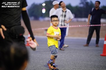 BINH DUONG NEW CITY HALF MARATHON 2024 - Ảnh #1725919