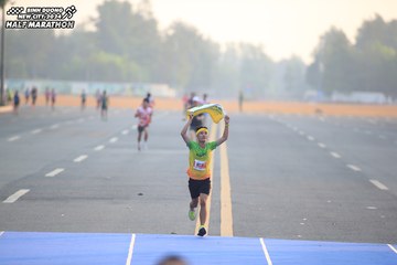 BINH DUONG NEW CITY HALF MARATHON 2024 - Ảnh #1738397