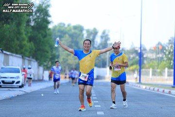 BINH DUONG NEW CITY HALF MARATHON 2024 - Ảnh #1766381