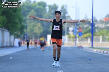 BINH DUONG NEW CITY HALF MARATHON 2024 - Ảnh #1765170