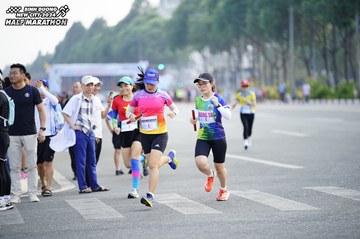 BINH DUONG NEW CITY HALF MARATHON 2024 - Ảnh #1729848