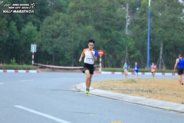BINH DUONG NEW CITY HALF MARATHON 2024 - Ảnh #1735434