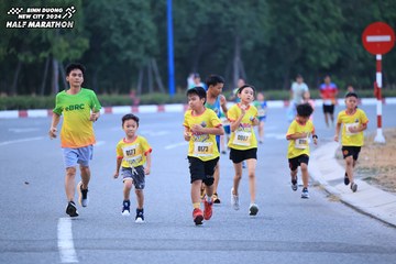 BINH DUONG NEW CITY HALF MARATHON 2024 - Ảnh #1726353