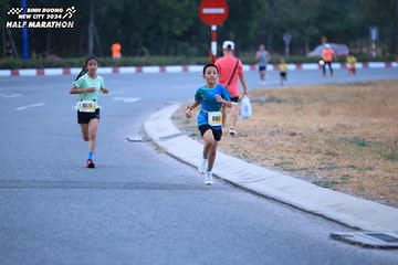 BINH DUONG NEW CITY HALF MARATHON 2024 - Ảnh #1726052