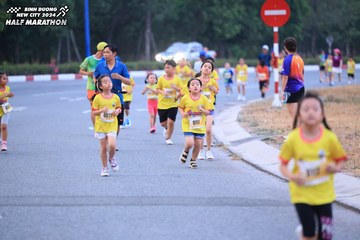 BINH DUONG NEW CITY HALF MARATHON 2024 - Ảnh #1726642
