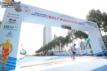 BINH DUONG NEW CITY HALF MARATHON 2024 - Ảnh #1819088