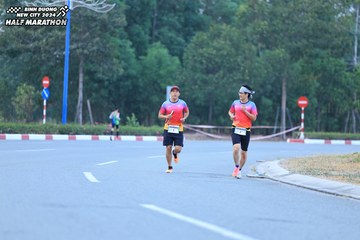 BINH DUONG NEW CITY HALF MARATHON 2024 - Ảnh #1736024