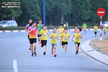 BINH DUONG NEW CITY HALF MARATHON 2024 - Ảnh #1726311