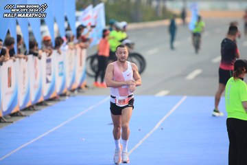 BINH DUONG NEW CITY HALF MARATHON 2024 - Ảnh #1739111