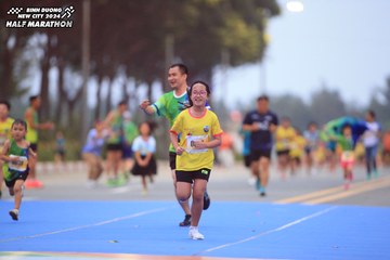 BINH DUONG NEW CITY HALF MARATHON 2024 - Ảnh #1729033