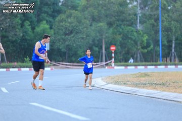 BINH DUONG NEW CITY HALF MARATHON 2024 - Ảnh #1736046