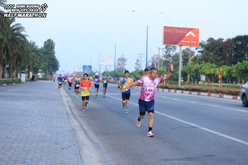 BINH DUONG NEW CITY HALF MARATHON 2024 - Ảnh #1771907