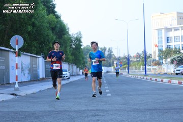 BINH DUONG NEW CITY HALF MARATHON 2024 - Ảnh #1776240
