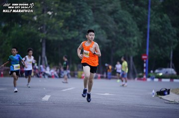 BINH DUONG NEW CITY HALF MARATHON 2024 - Ảnh #1724518