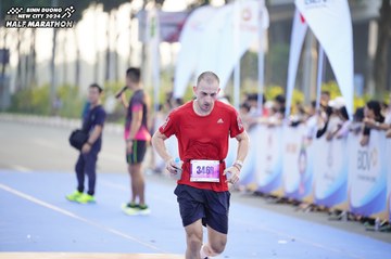 BINH DUONG NEW CITY HALF MARATHON 2024 - Ảnh #1757330