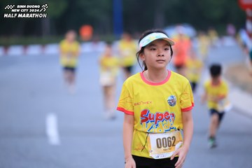 BINH DUONG NEW CITY HALF MARATHON 2024 - Ảnh #1726575