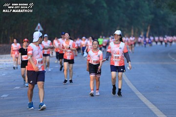 BINH DUONG NEW CITY HALF MARATHON 2024 - Ảnh #1772035