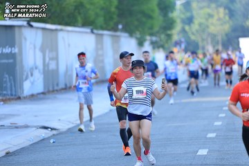 BINH DUONG NEW CITY HALF MARATHON 2024 - Ảnh #1768955