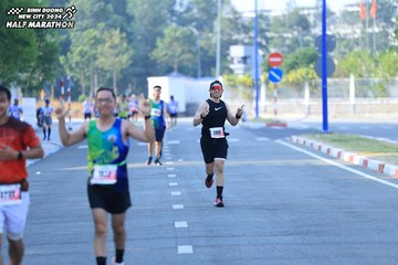 BINH DUONG NEW CITY HALF MARATHON 2024 - Ảnh #1770305