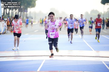 BINH DUONG NEW CITY HALF MARATHON 2024 - Ảnh #1763174
