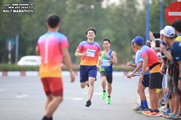 BINH DUONG NEW CITY HALF MARATHON 2024 - Ảnh #1736350