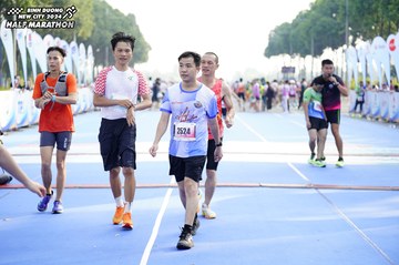 BINH DUONG NEW CITY HALF MARATHON 2024 - Ảnh #1760427