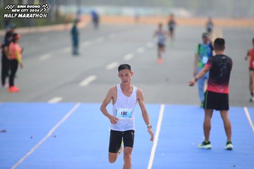 BINH DUONG NEW CITY HALF MARATHON 2024 - Ảnh #1738864