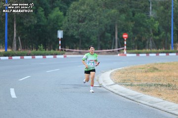 BINH DUONG NEW CITY HALF MARATHON 2024 - Ảnh #1735180
