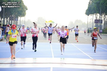 BINH DUONG NEW CITY HALF MARATHON 2024 - Ảnh #1762131