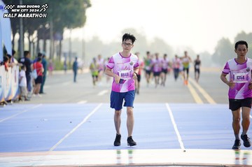 BINH DUONG NEW CITY HALF MARATHON 2024 - Ảnh #1761311