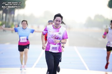 BINH DUONG NEW CITY HALF MARATHON 2024 - Ảnh #1757915