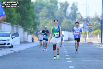 BINH DUONG NEW CITY HALF MARATHON 2024 - Ảnh #1767572